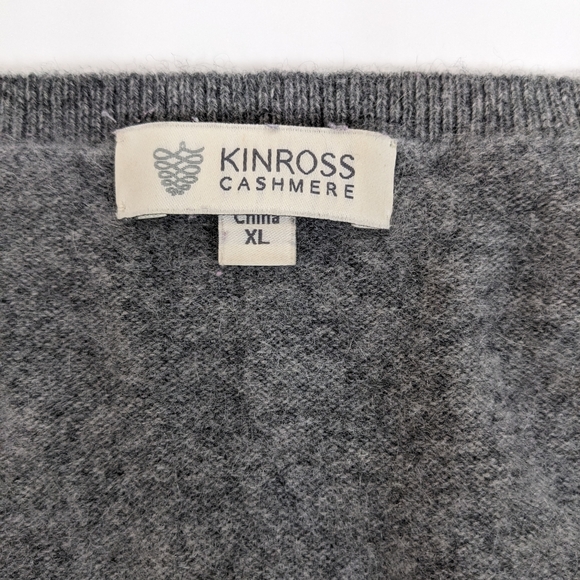 Gray Kinross cashmere v neck sweater XL - Picture 2 of 6